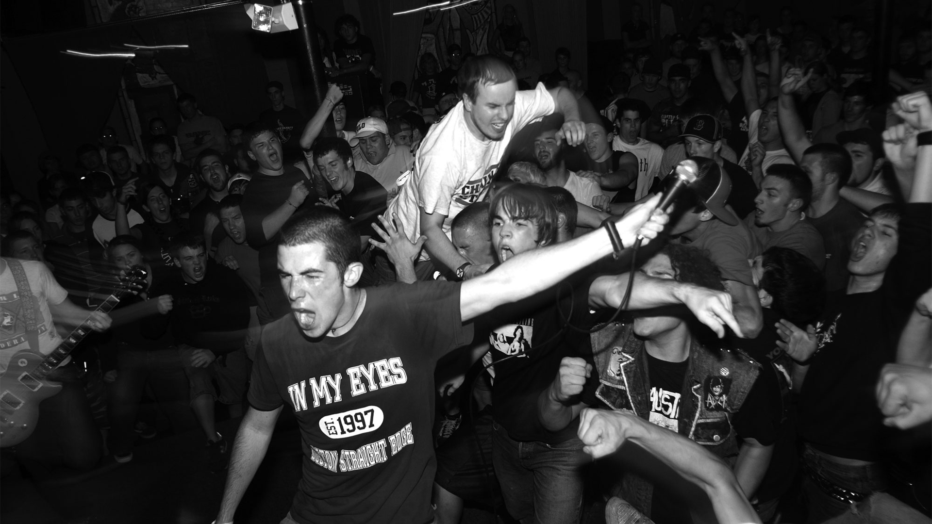 I LOVE HARDCORE BUT I HATE THIS SCENE: MENIKMATI HARDCORE DENGAN TIDAK EKSPRESIF